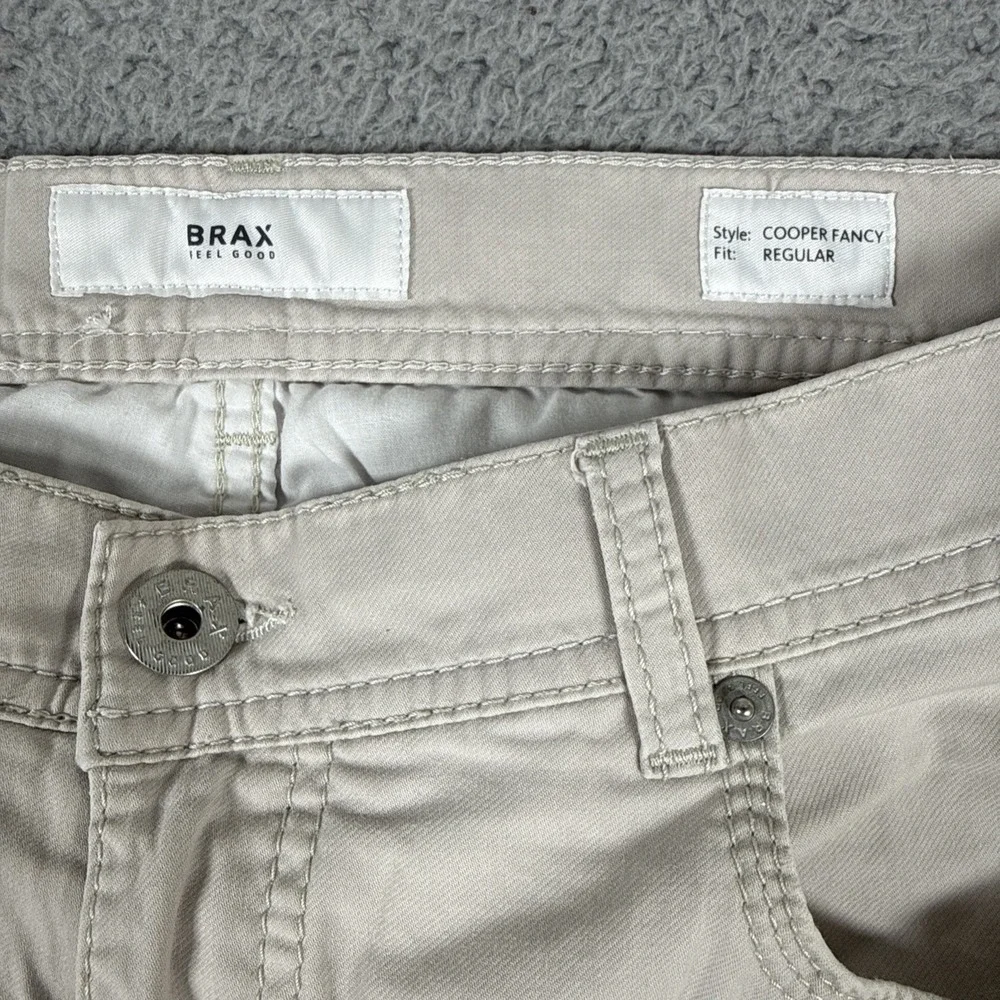 BRAX Feel Good Cooper Fancy Pants Mens 33x34 (32x30) Cream 5-Pocket